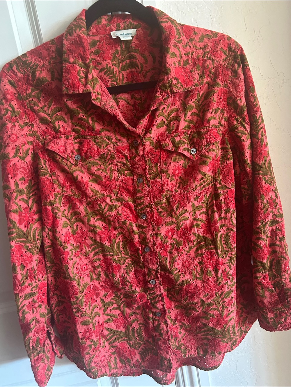 Sundance Floral Cotton Long Sleeve Button Down in Coral & Green Size Medium
